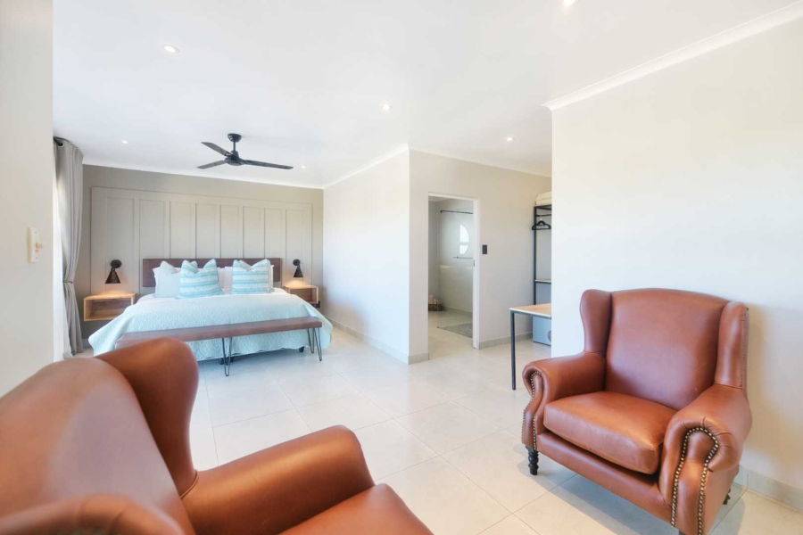 9 Bedroom Property for Sale in Westcliff Western Cape